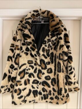 NWOT VENUS Leopard Print Faux Fur Coat jacket in Black, Brown, Cream. Size L